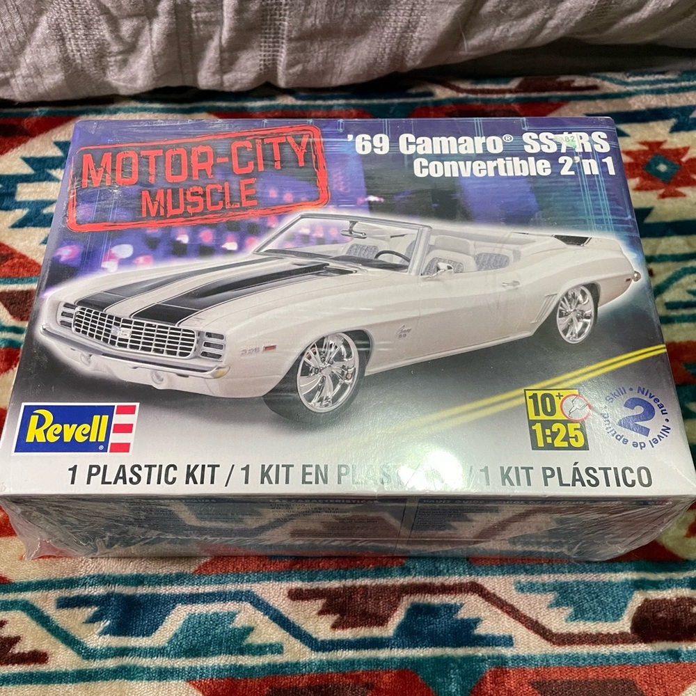 Motor City Muscle ‘69 Camaro SS/RS Convertible Plastic Kit